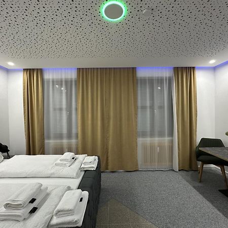 Modern Apartments Neuburg U - Top - 2 Zimmer, Komfort, Zentrum, Wi-Fi, Smart Tv, Stellplatz, Kueche Neuburg an Der Donau Eksteriør billede