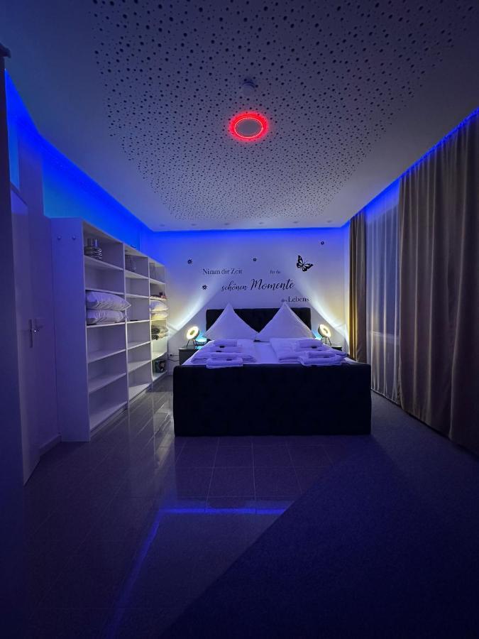 Modern Apartments Neuburg U - Top - 2 Zimmer, Komfort, Zentrum, Wi-Fi, Smart Tv, Stellplatz, Kueche Neuburg an Der Donau Eksteriør billede
