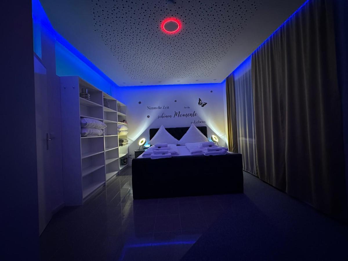 Modern Apartments Neuburg U - Top - 2 Zimmer, Komfort, Zentrum, Wi-Fi, Smart Tv, Stellplatz, Kueche Neuburg an Der Donau Eksteriør billede